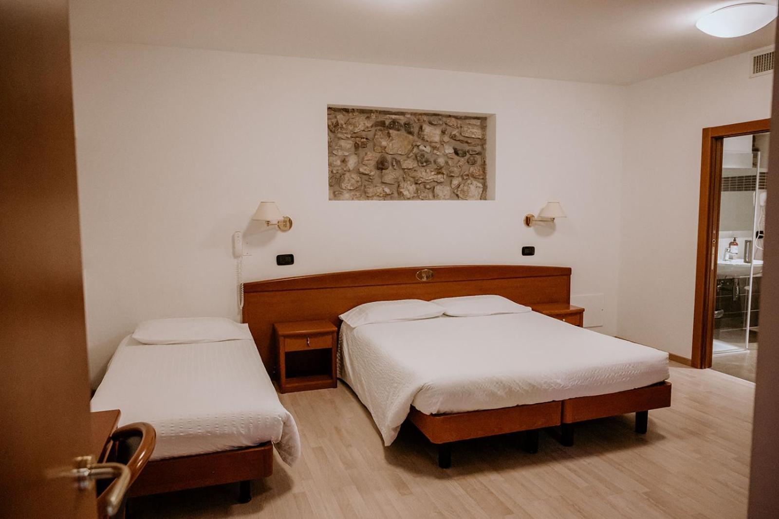 Hotel Venezia Trento Ngoại thất bức ảnh